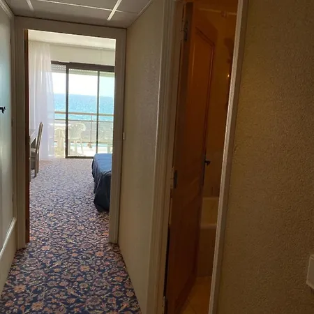 Residence Belle Vue - Chambre 43 * Cavalaire-sur-Mer